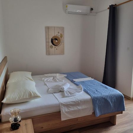 Bed And Breakfast Miramar Starigrad Paklenica Exterior foto