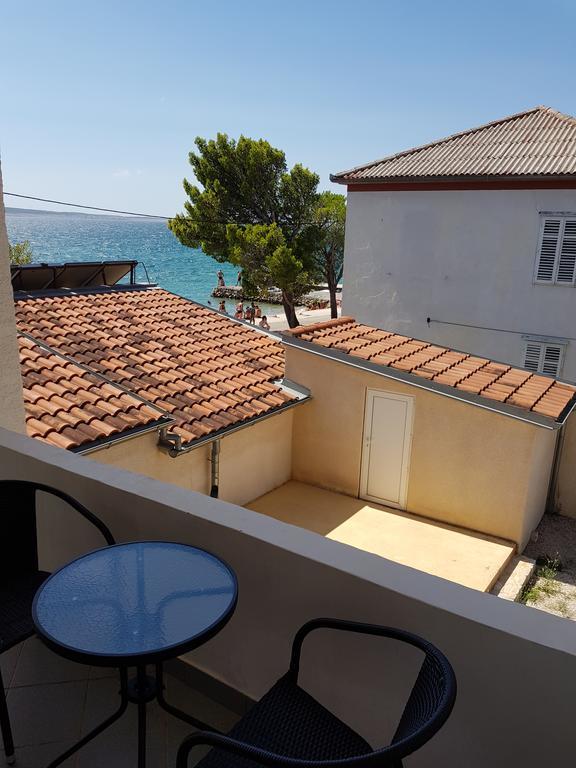 Bed And Breakfast Miramar Starigrad Paklenica Exterior foto